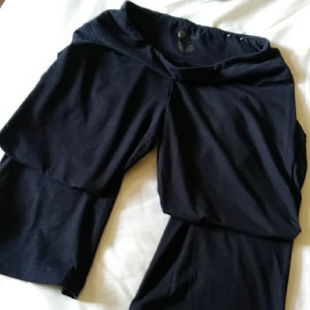 Black yoga boot cut leggings